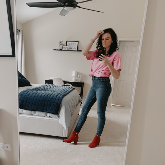 Meet your Posher, Patria - Picture 1 of 3